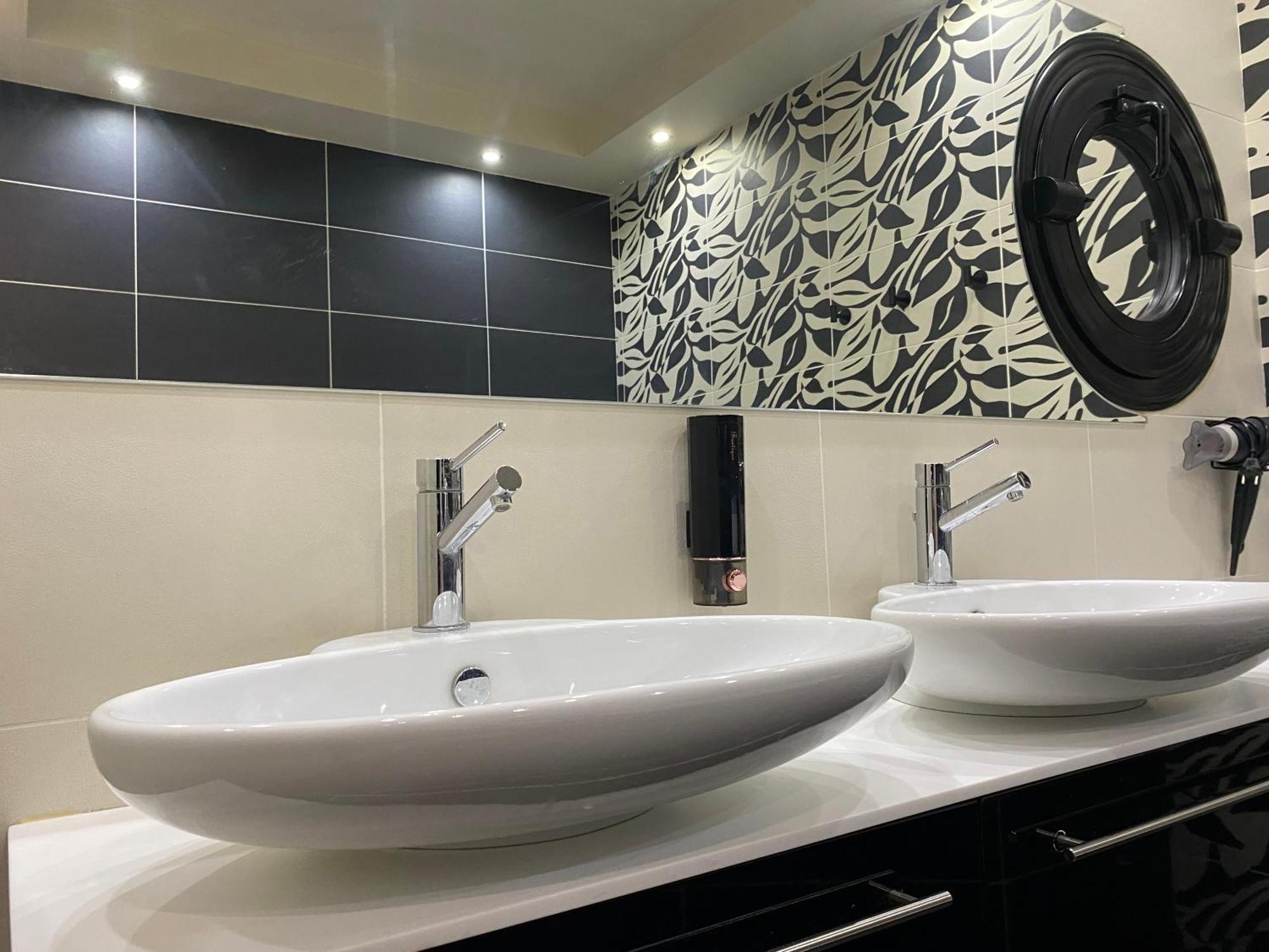 Luxury View Apartment 10Min From Athens Airport Koropíon Buitenkant foto