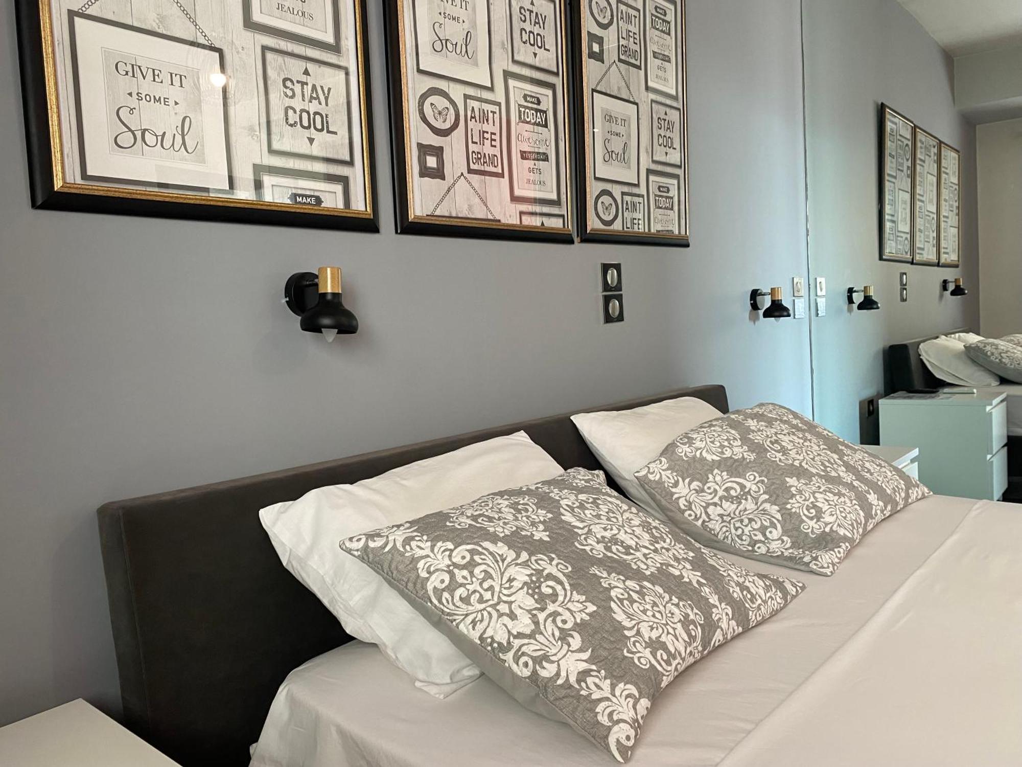 Luxury View Apartment 10Min From Athens Airport Koropíon Buitenkant foto